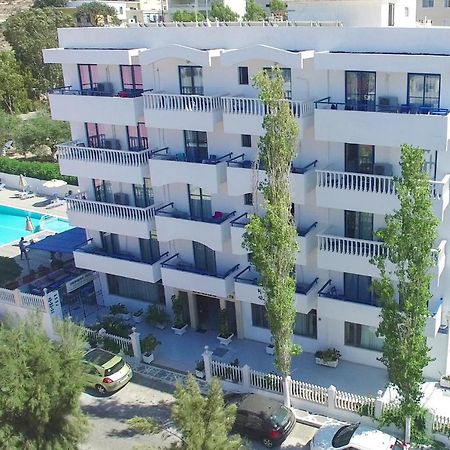 Regina Studios & Hotel Kerpe Dış mekan fotoğraf