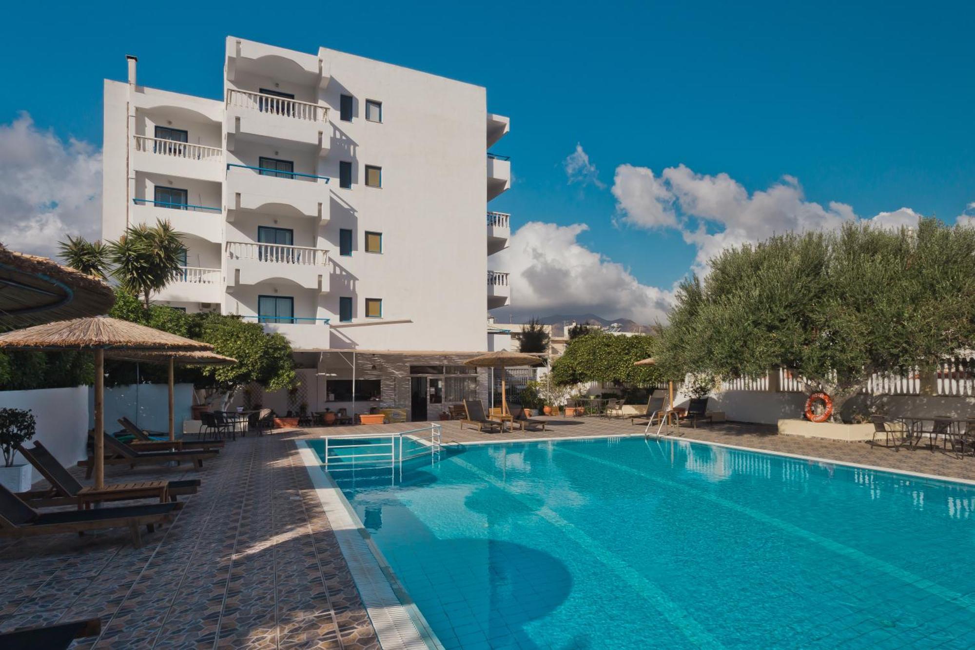 Regina Studios & Hotel Kerpe Dış mekan fotoğraf
