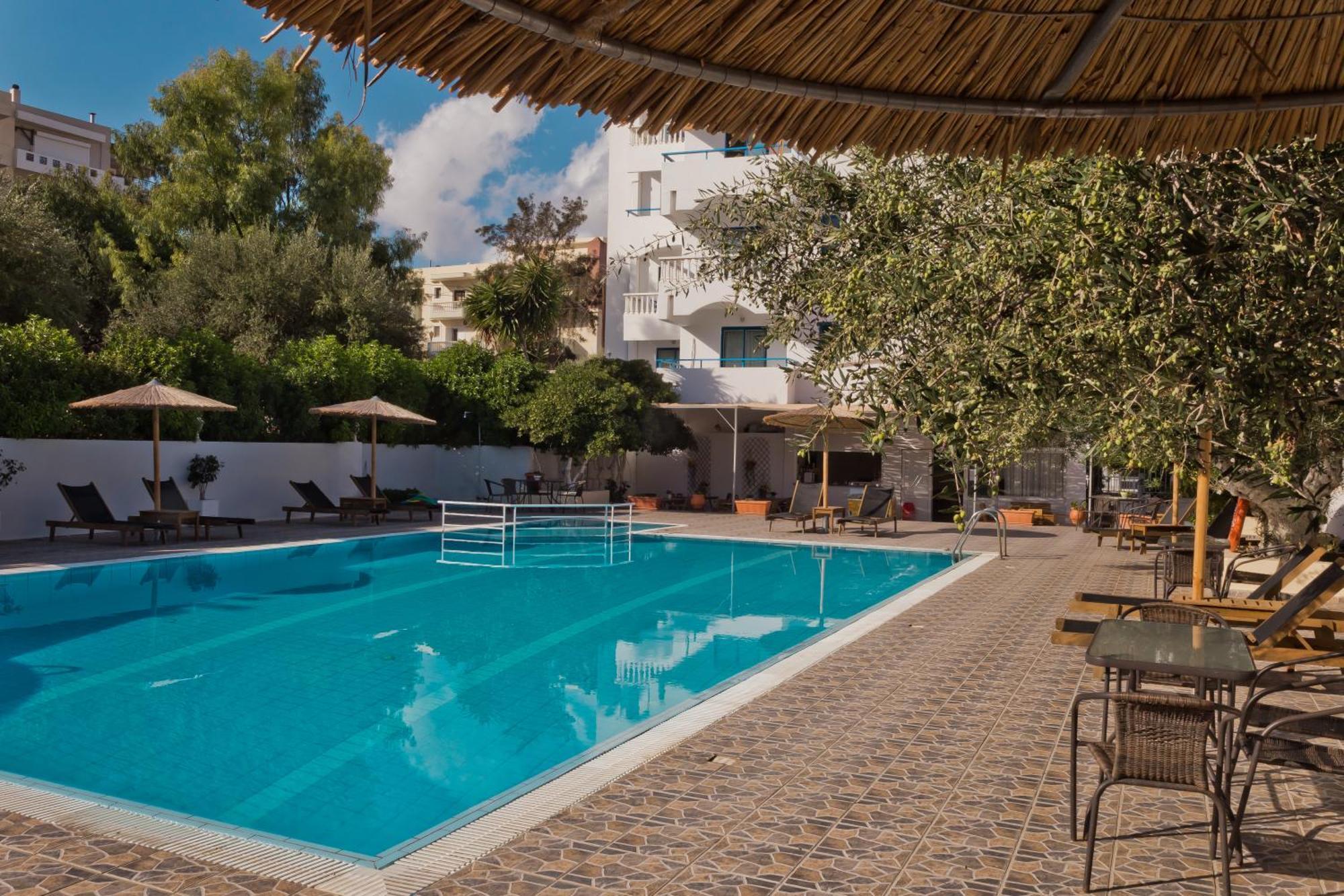 Regina Studios & Hotel Kerpe Dış mekan fotoğraf