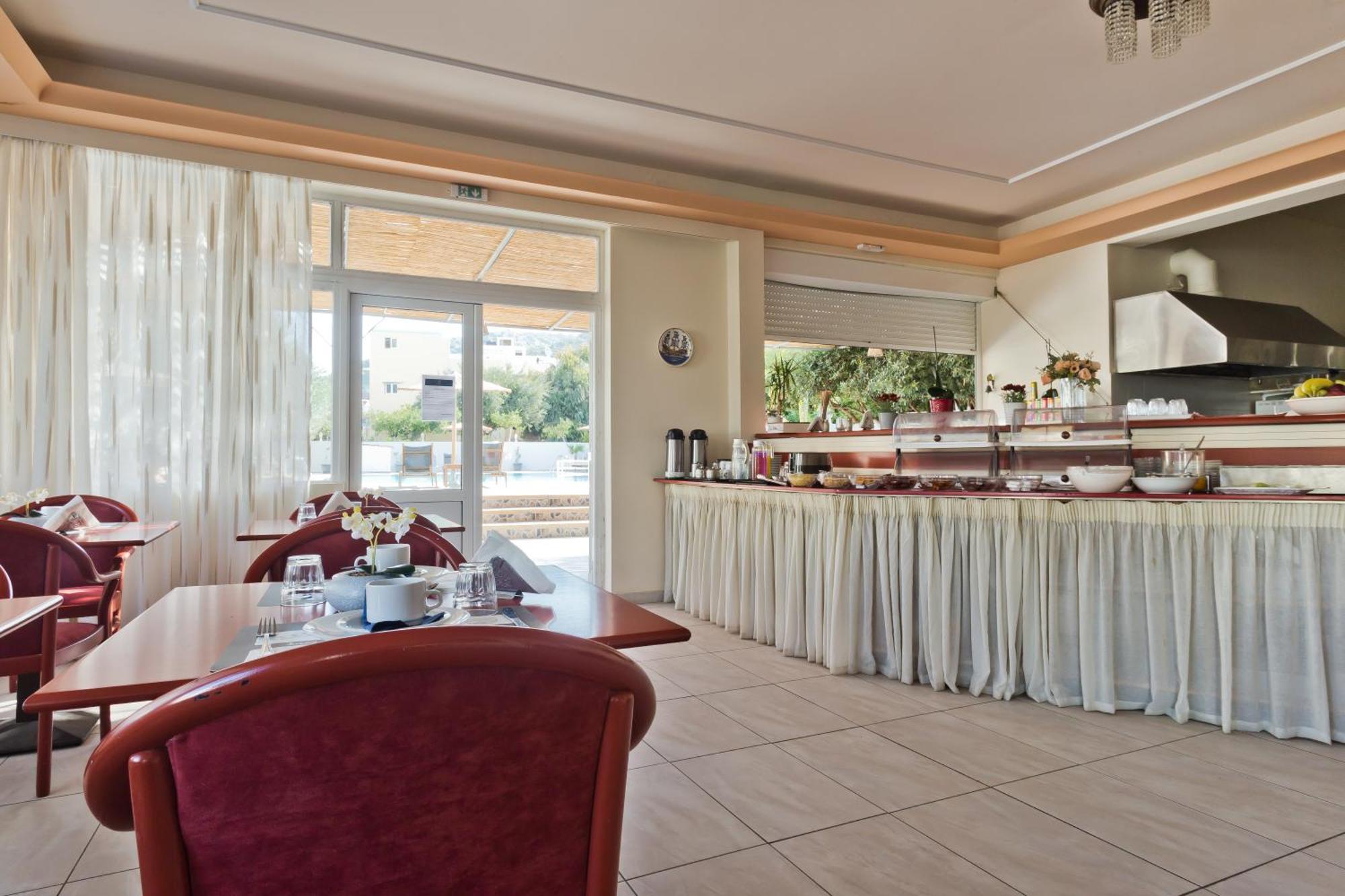 Regina Studios & Hotel Kerpe Dış mekan fotoğraf