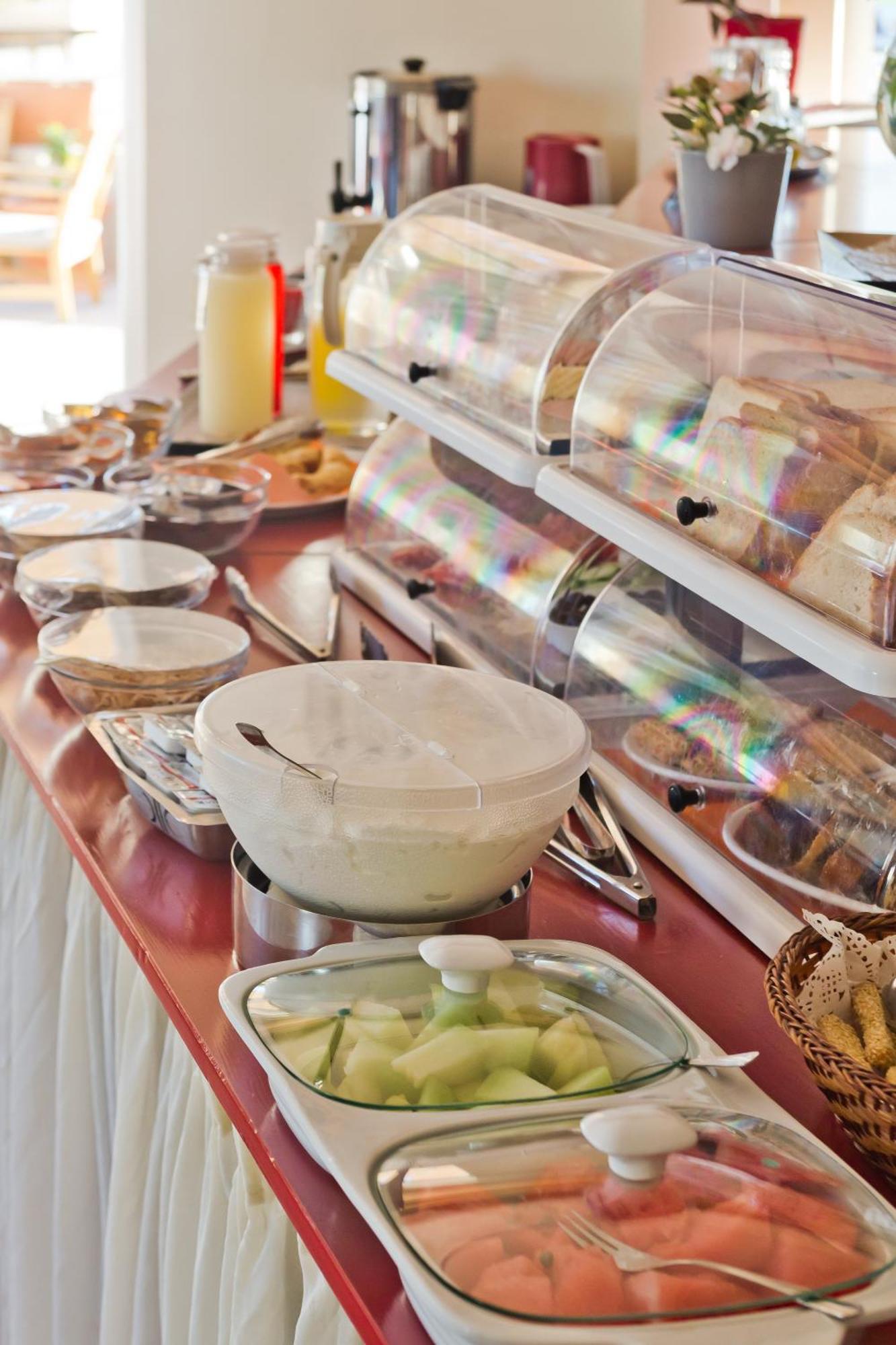 Regina Studios & Hotel Kerpe Dış mekan fotoğraf