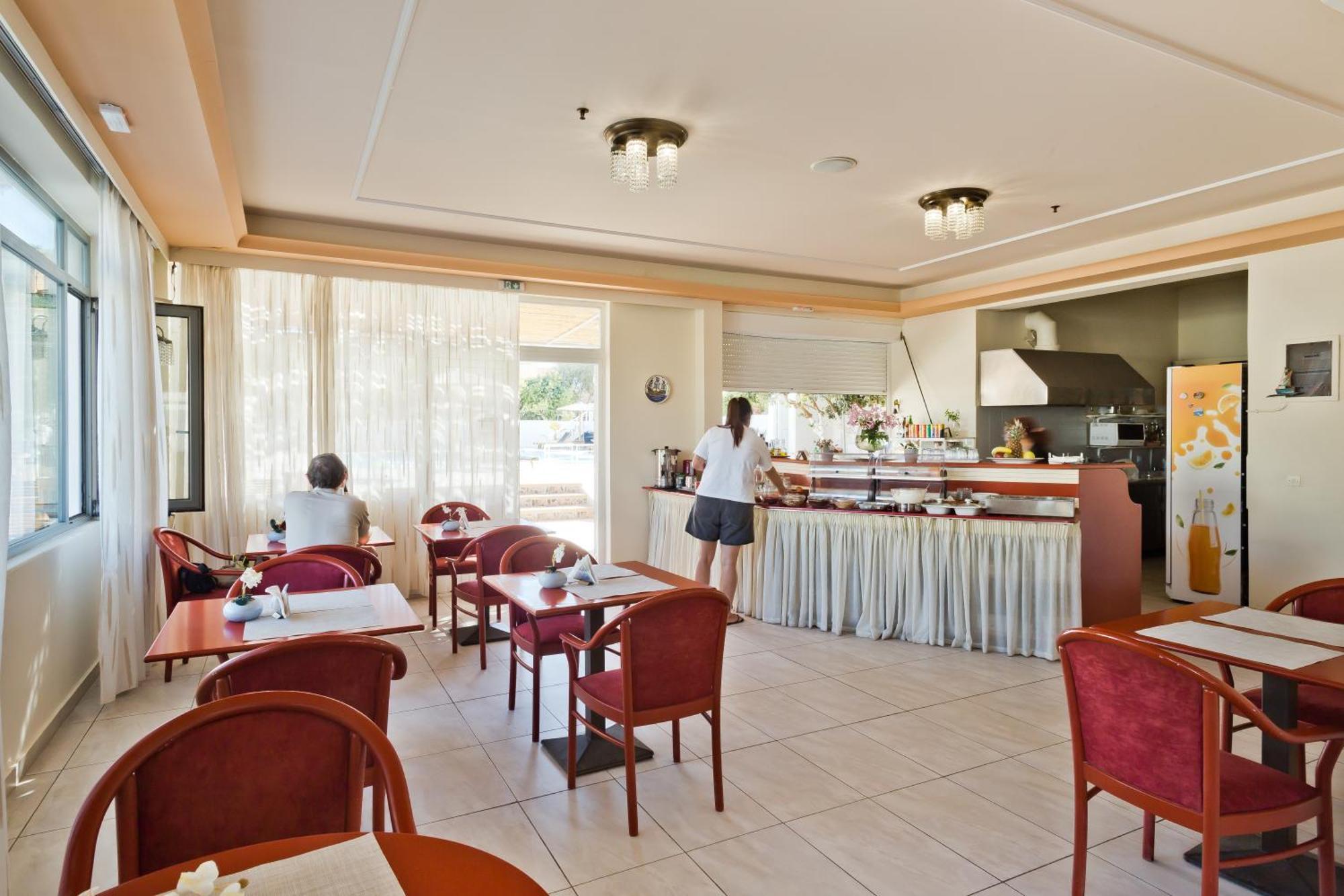Regina Studios & Hotel Kerpe Dış mekan fotoğraf