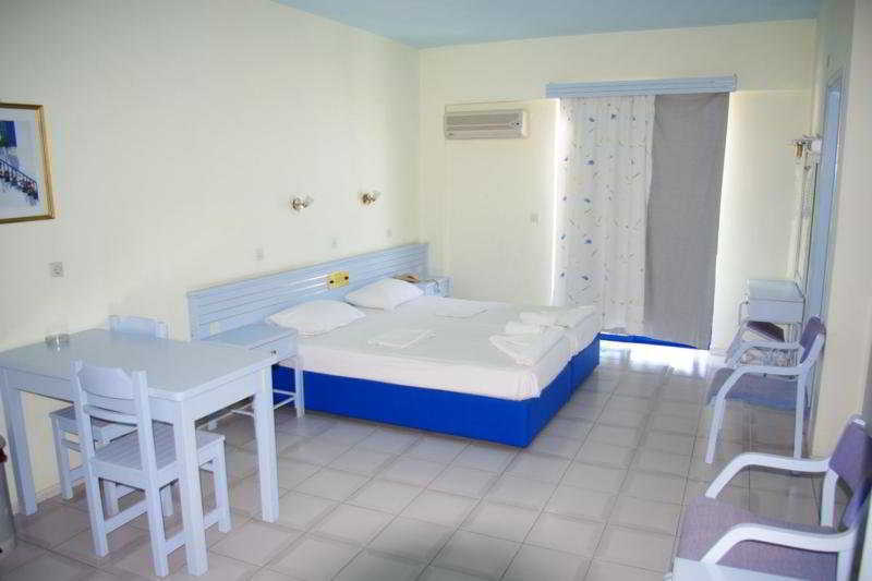 Regina Studios & Hotel Kerpe Dış mekan fotoğraf
